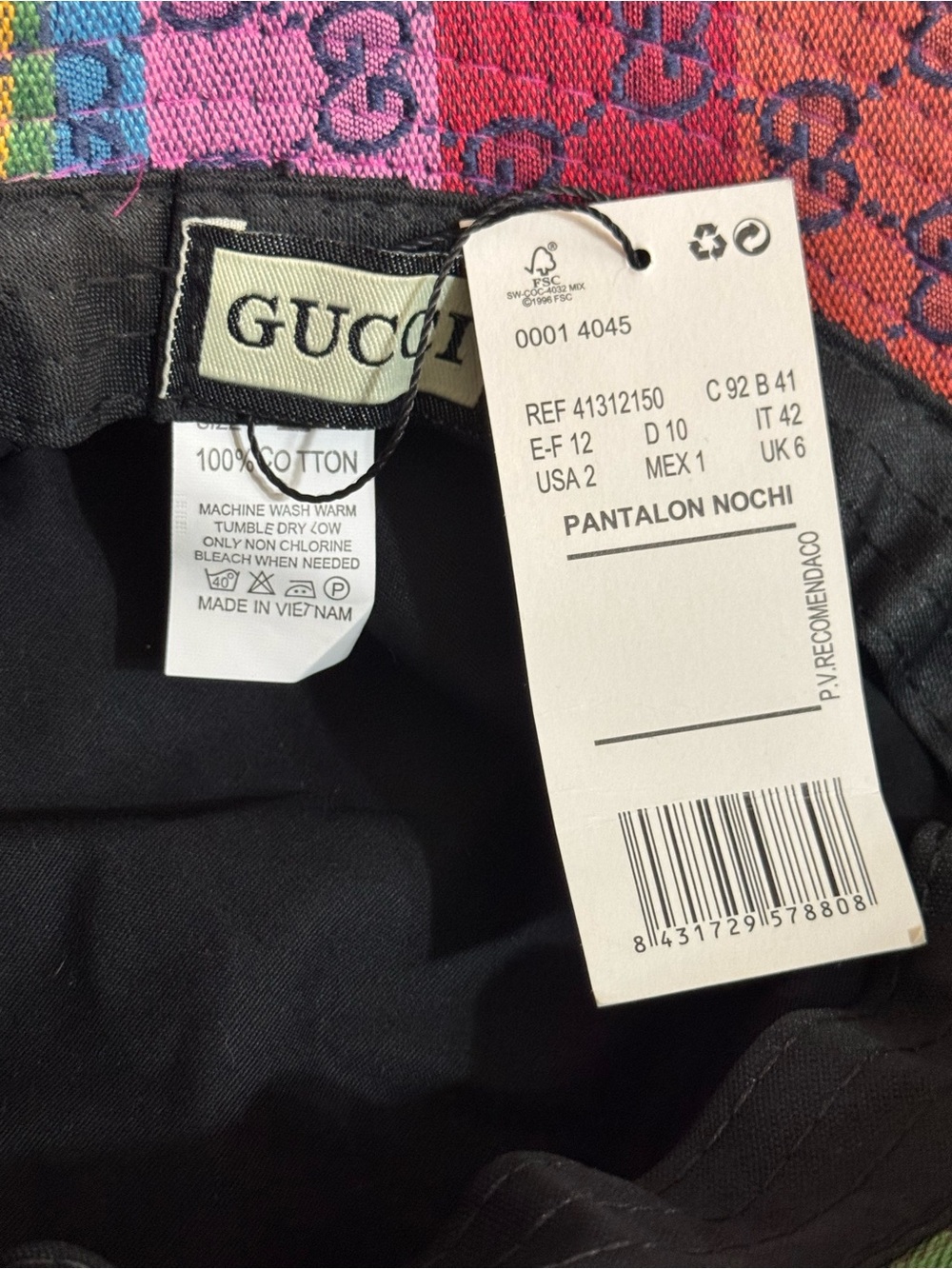 GUCCI Rainbow GG Logo Bucket Hat - Picture 5 of 5